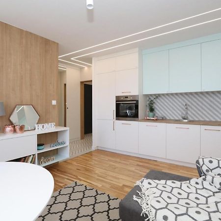 Romaszewskiego Zoliborz Bedroom Pokoj Metro Warschau Buitenkant foto