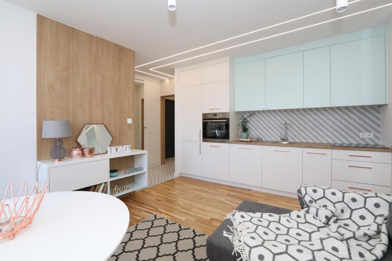 Romaszewskiego Zoliborz Bedroom Pokoj Metro Warschau Buitenkant foto