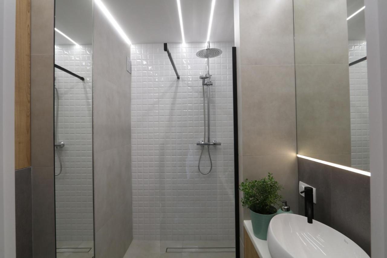 Romaszewskiego Zoliborz Bedroom Pokoj Metro Warschau Buitenkant foto