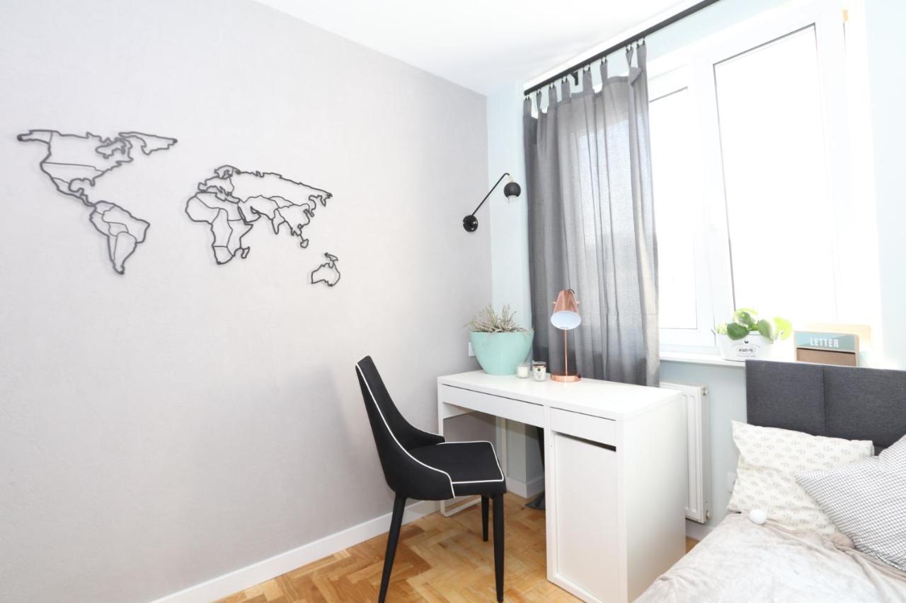 Romaszewskiego Zoliborz Bedroom Pokoj Metro Warschau Buitenkant foto