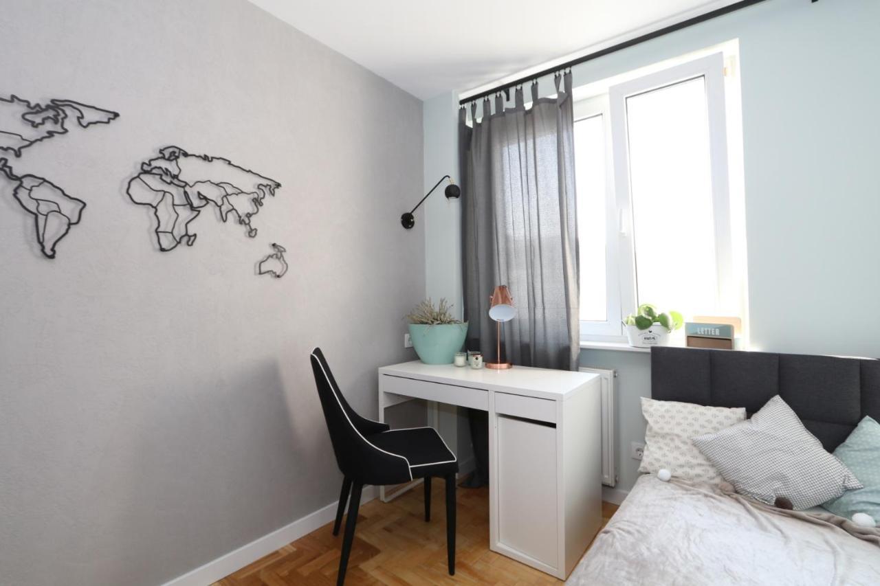 Romaszewskiego Zoliborz Bedroom Pokoj Metro Warschau Buitenkant foto
